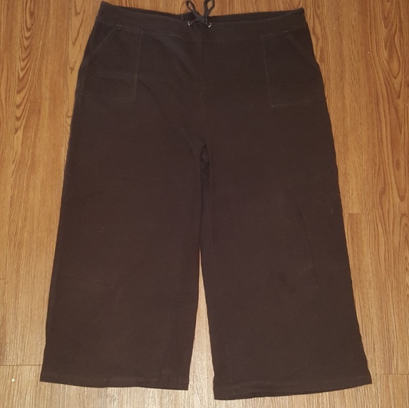 Talbots Pants - Talbots cotton capri pants. Size LP